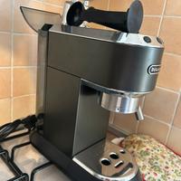 Macchina del caffe Delonghi - Dedica