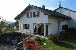 VILLA A SCHIERA A RUEGLIO