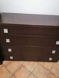 Comò  moderno 4 cassetti.