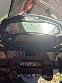 Monster 696