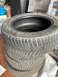 Treno di pneumatici invernali 185/65R15