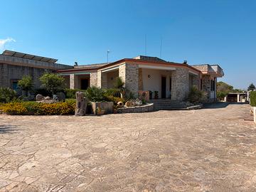 Casa indipendente con ampi spazi.