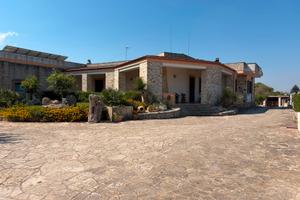 Casa indipendente con ampi spazi.