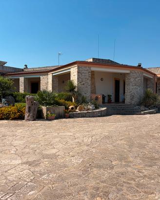 Casa indipendente con ampi spazi.