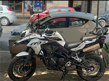 Benelli TRK 502X