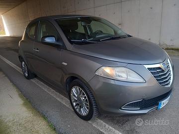 Lancia Ypsilon 1.3Mjet 95cv platino 