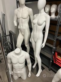 Manichini da negozio in perfette condizioni