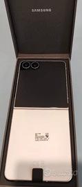 SAMSUNG Galaxy Z Flip8 256GB NUOVO