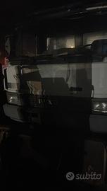 Autocarro ribaltabile trilaterale