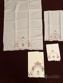 Asciugamani in cotone ricamati