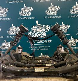 Jaguar XE 2018 Culla completa di vari accessori