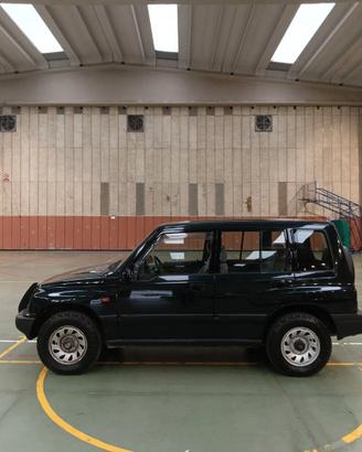 Suzuki Vitara 4 x 4