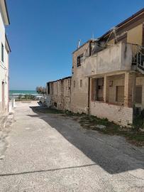 Edificio residenziale fronte mare