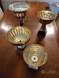 4 coppe da premiazione o trofeo. USATE.
