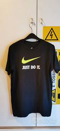 Magliette Nike