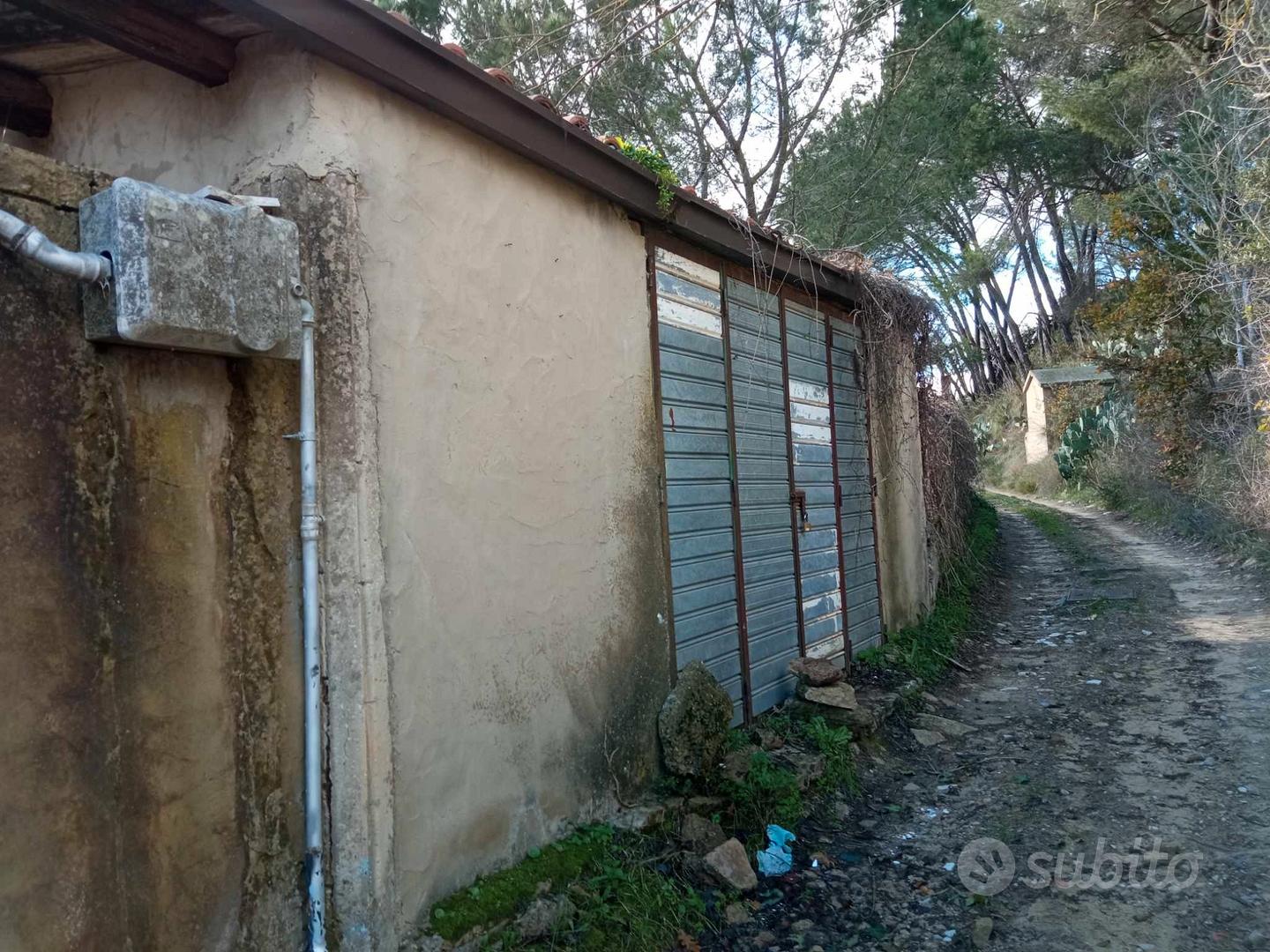 Terreno più garage e locale - Vista 2