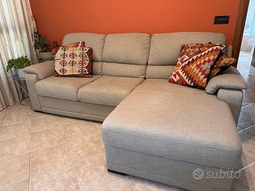 Divano 3 posti con chaise longue+contenitore ecru