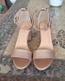 sandali