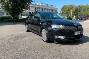 Auto skoda rapid