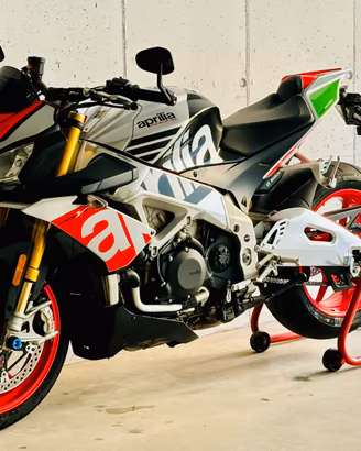 Aprilia Tuono v4
