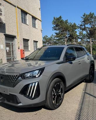 PEUGEOT 2008 PureTech 130CV EAT8 Allure