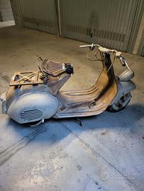 vespa Faro Basso 