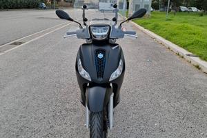 piaggio medley 200