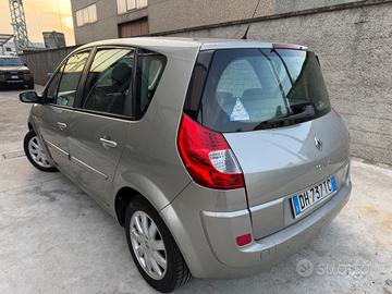 Renault Scénic 1.6 benzina euro4 spaziosa neopaten