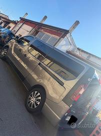 opel vivaro1:6 diesel 9 posti