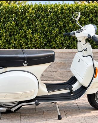 Vespa PX125 E conservata