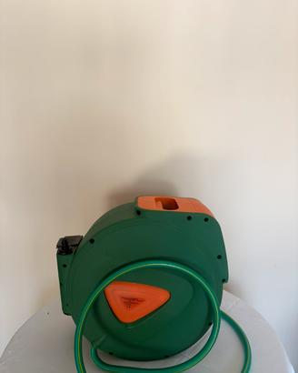 Avvolgitubo Automatico da Parete con Tubo Incluso