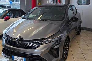 Clio techno