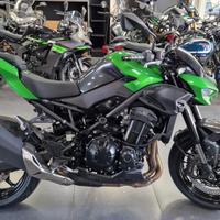 Kawasaki Z 900 nuova 2026