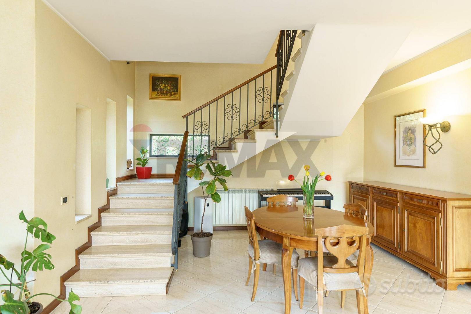 Villa singola - Nicolosi - More