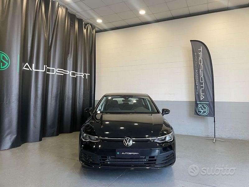 Volkswagen Golf 8 2024 photo 2