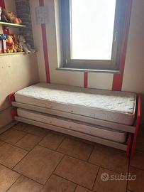 Letto a castello con secondo letto estraibile