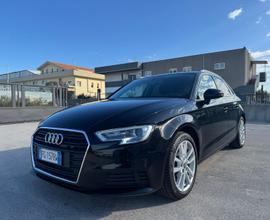 AUDI A3 1.6 TDI 110CV S-tronic