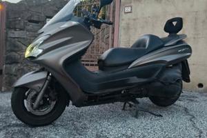 Majesty 400 ( 2012 ) Led 