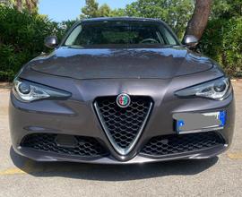 Alfa Romeo Giulia 2.2 turbo diesel 180cv automatic