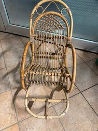 Sedia a dondolo in rattan vintage anni 60/70
