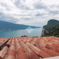 2 LOCALI A TREMOSINE