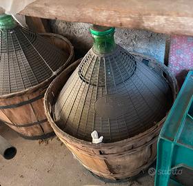 Damigiana in verro per vino