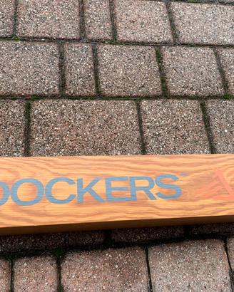 insegna Dockers