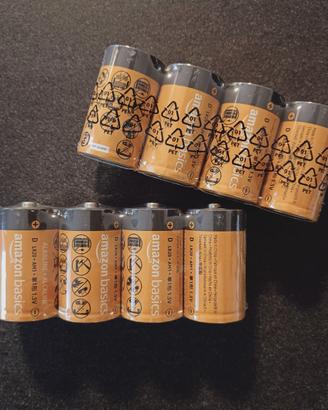 Confezione da 8 pile LR20 Amazon Basics