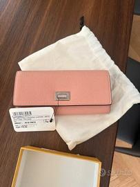 Portafoglio Fendi Peekaboo Selleria NUOVO pelle