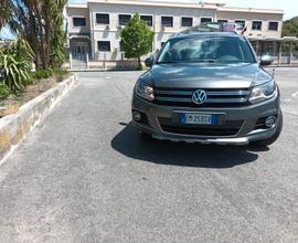 VOLKSWAGEN Tiguan 1ª serie - 2012