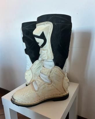 Scarponi cross/ enduro