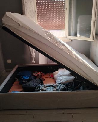 Letto contenitore da una piazza e mezza +scrivania