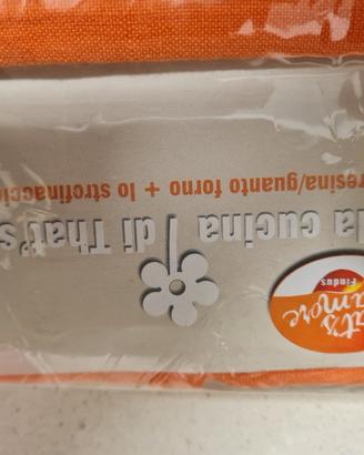 Presina + guanto forno + strofinaccio da cucina