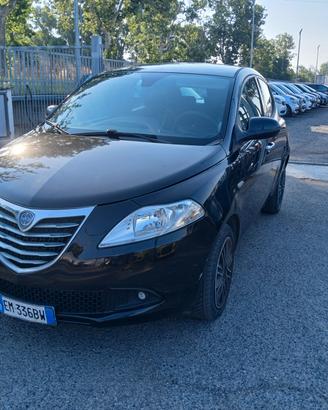 Lancia Ypsilon 1.2 69 CV 5 porte GPL Ecochic Silve